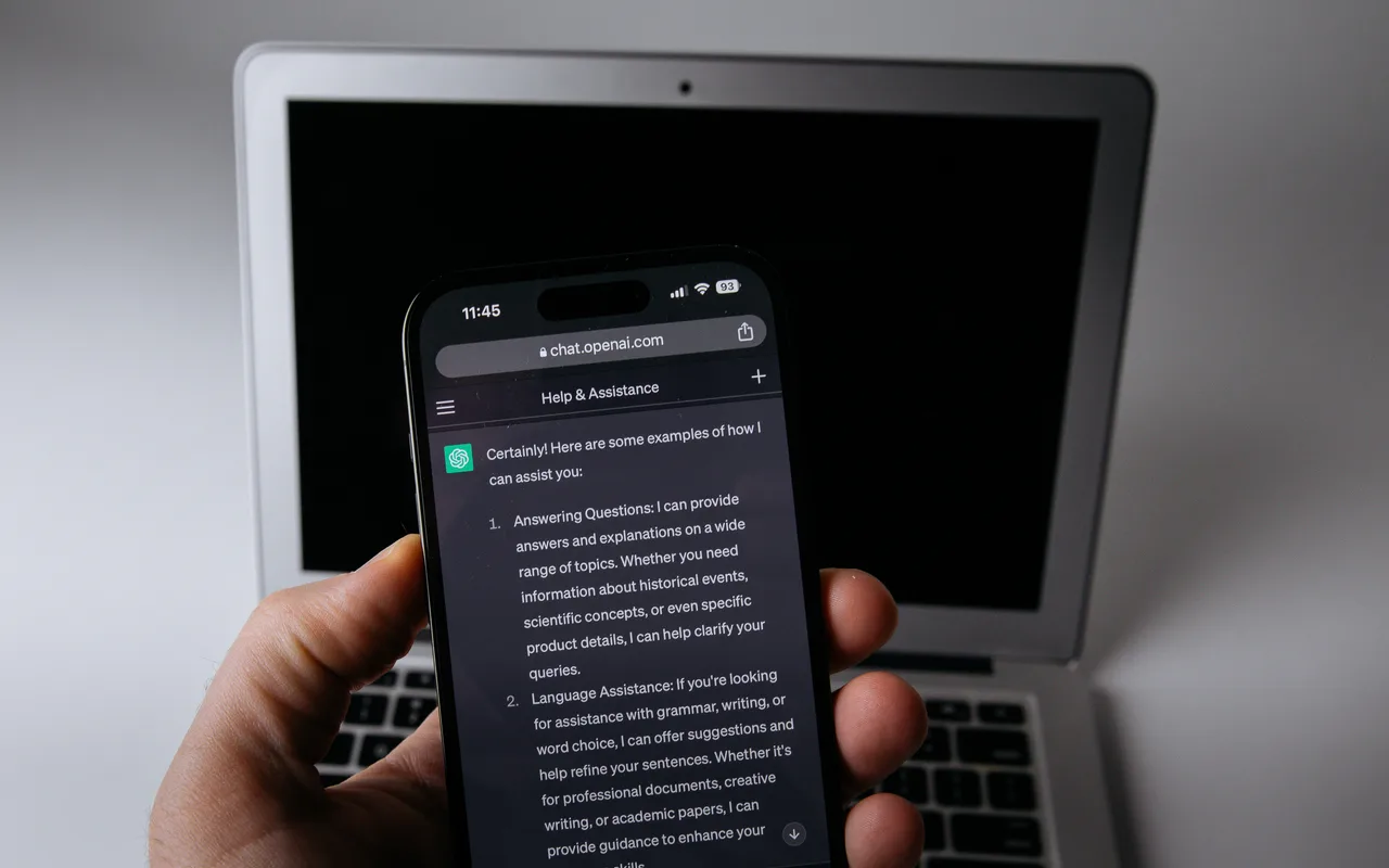 Gemini Hit a Billion Users. Why That Number Means Less Than You Think